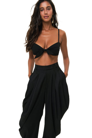 NYX NOIR SILK TOP