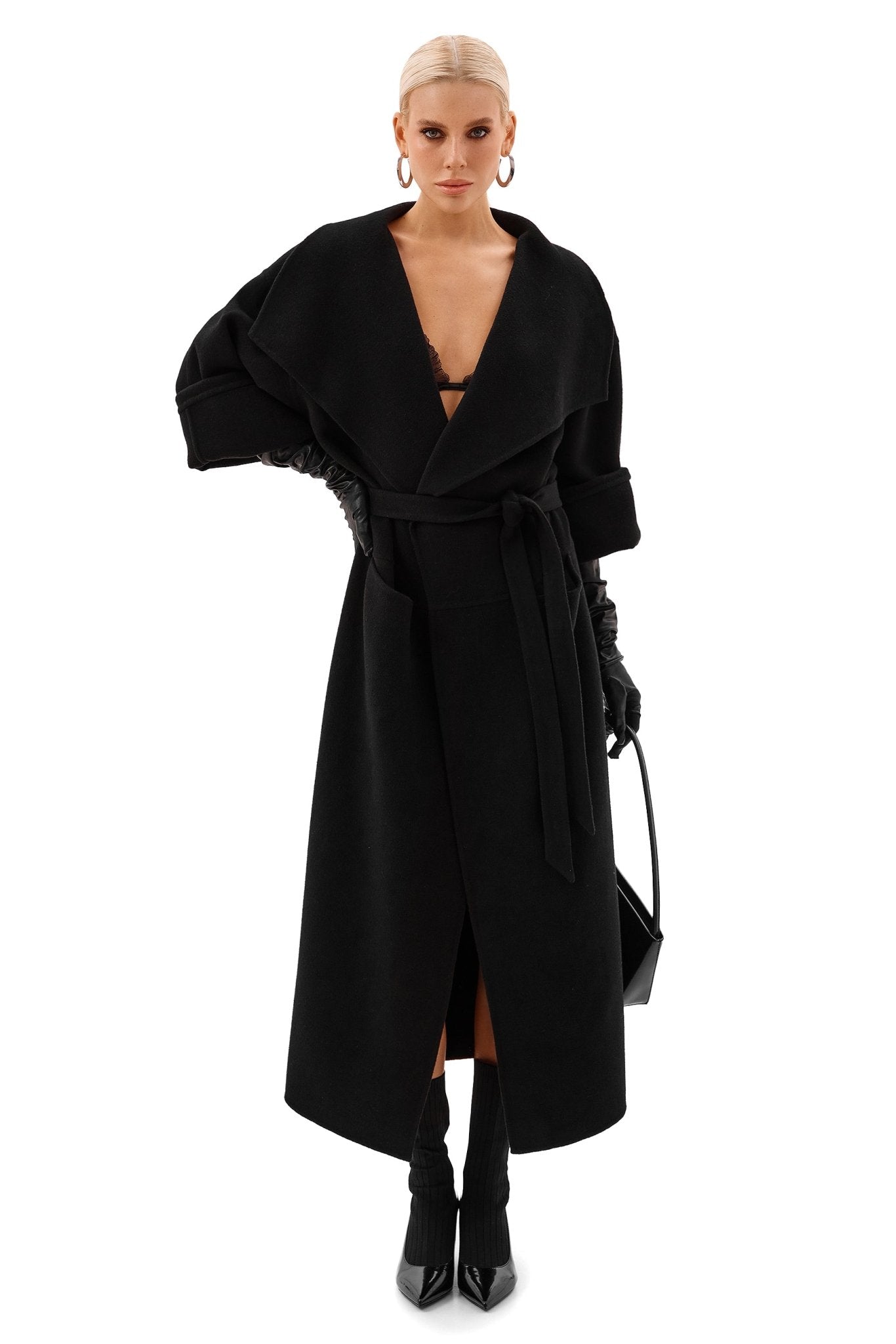 ANNAFOXY NOIR CLASSIQUE WOOL COAT