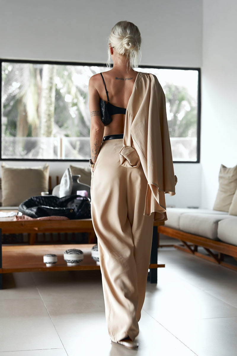WIDE BEIGE TROUSERS