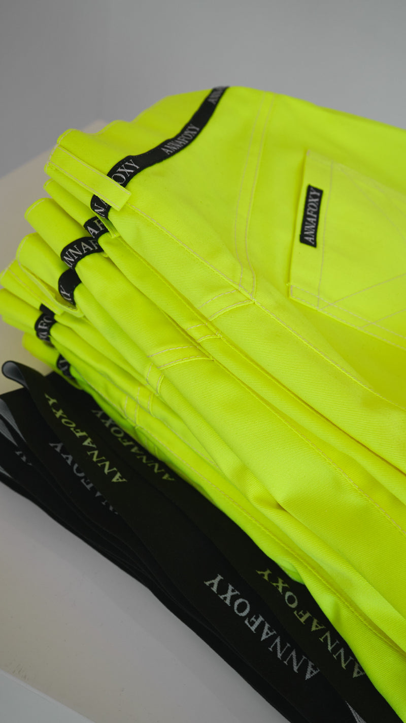 LEILA FRESH GREEN JEANS SHORTS