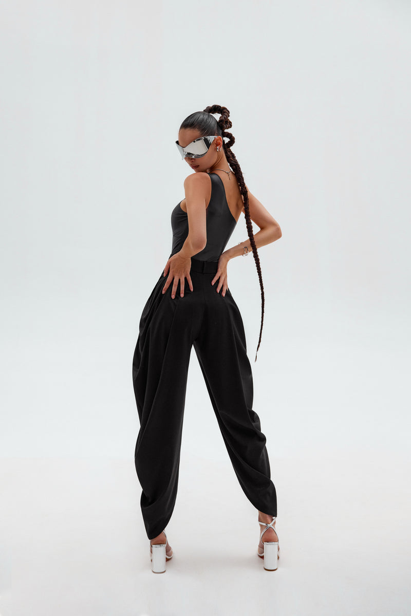 BAGGY BLACK TROUSERS