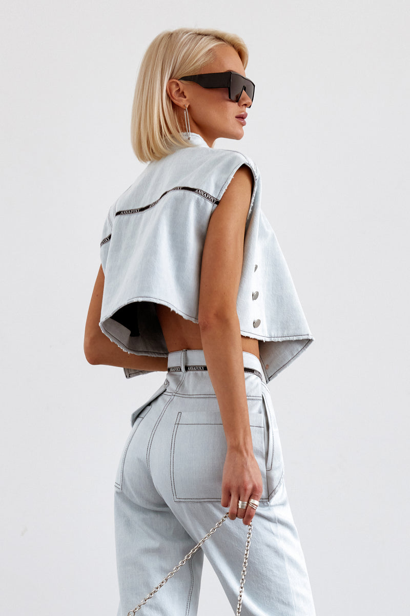 LIGHT BLUE CROP JACKET