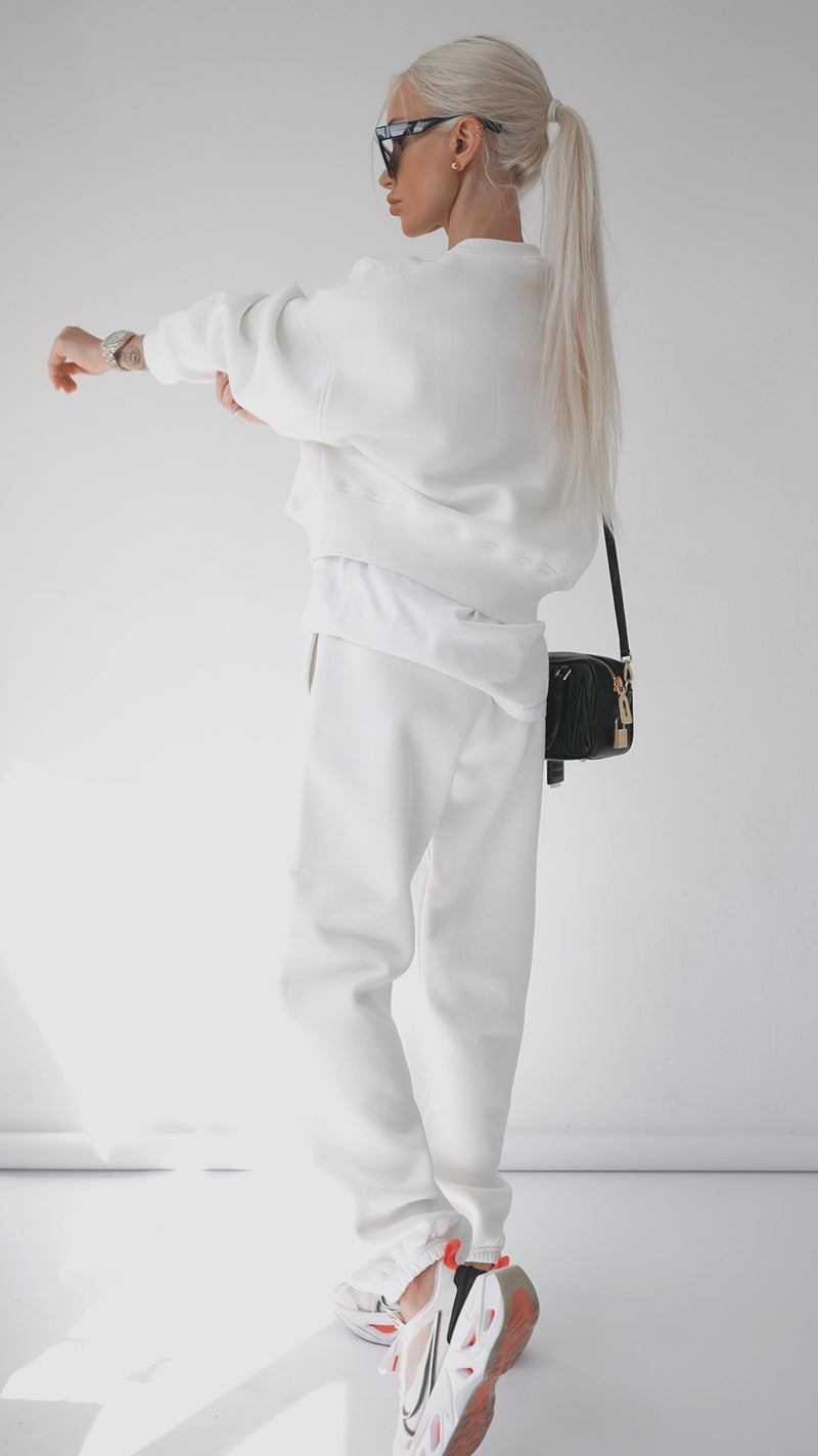 CASUAL OFF-WHITE JOGGERS