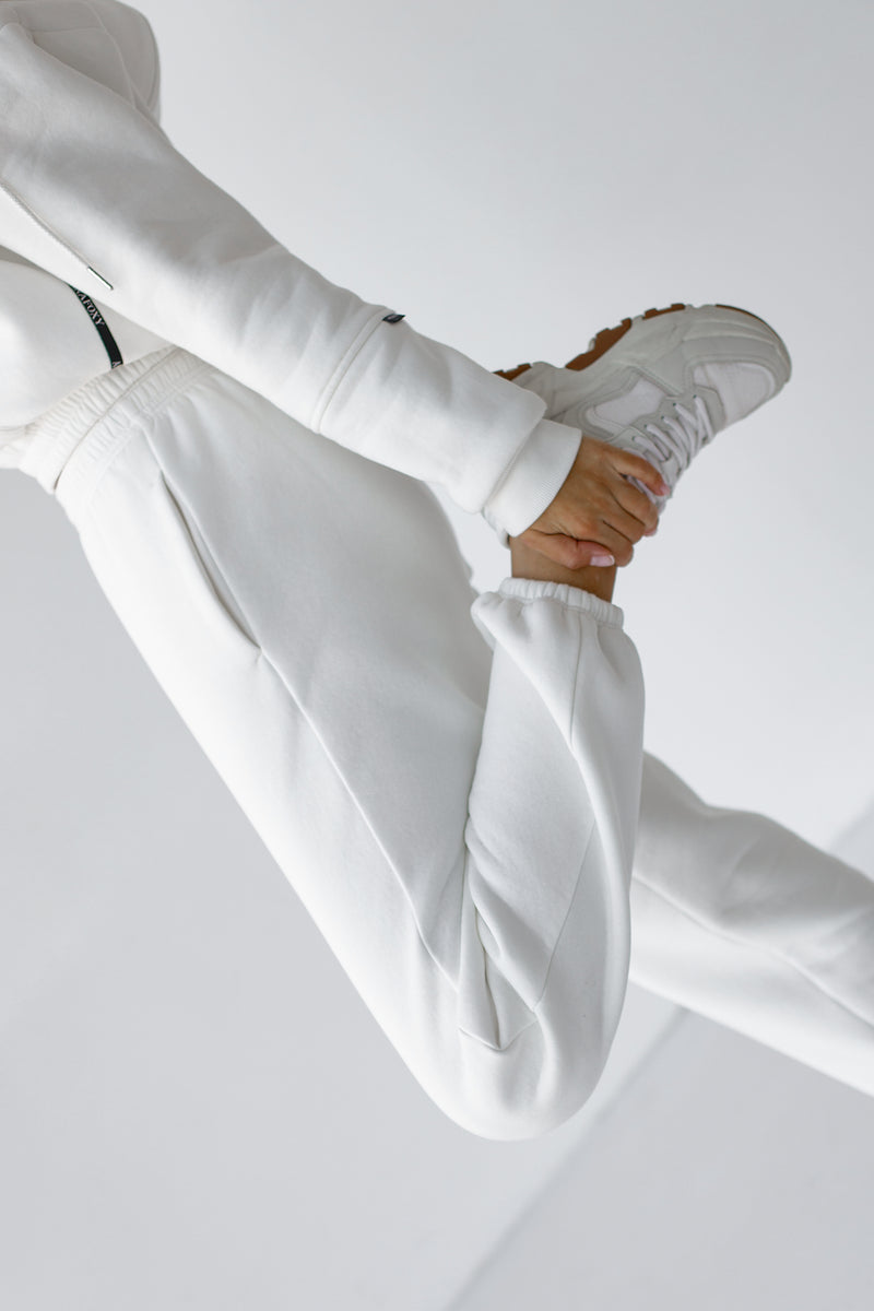 CASUAL OFF-WHITE JOGGERS